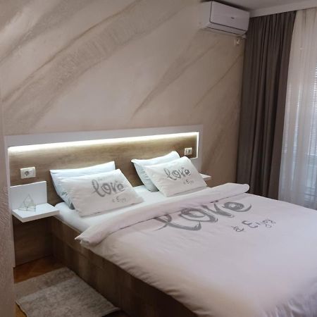 Apartments Dunja โนวีซาด ภายนอก รูปภาพ