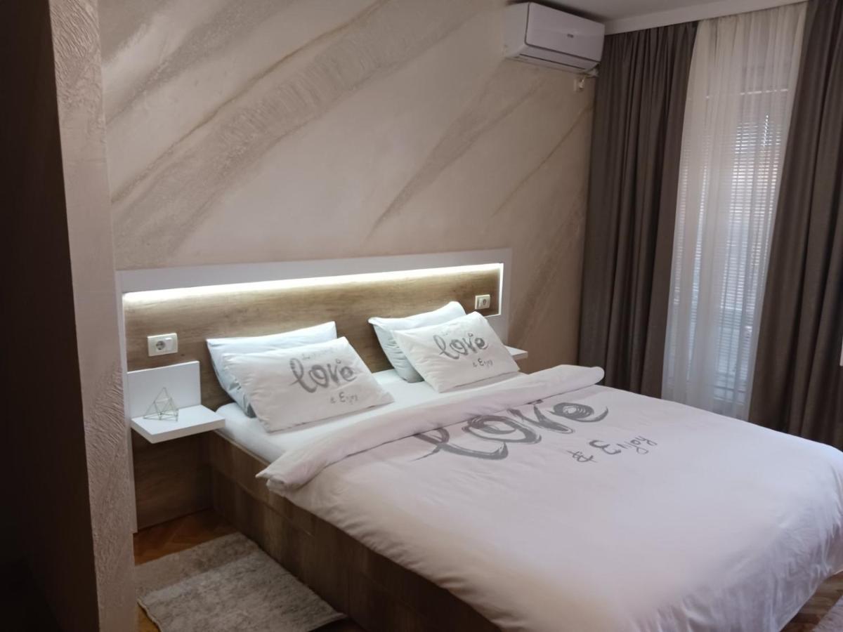 Apartments Dunja โนวีซาด ภายนอก รูปภาพ