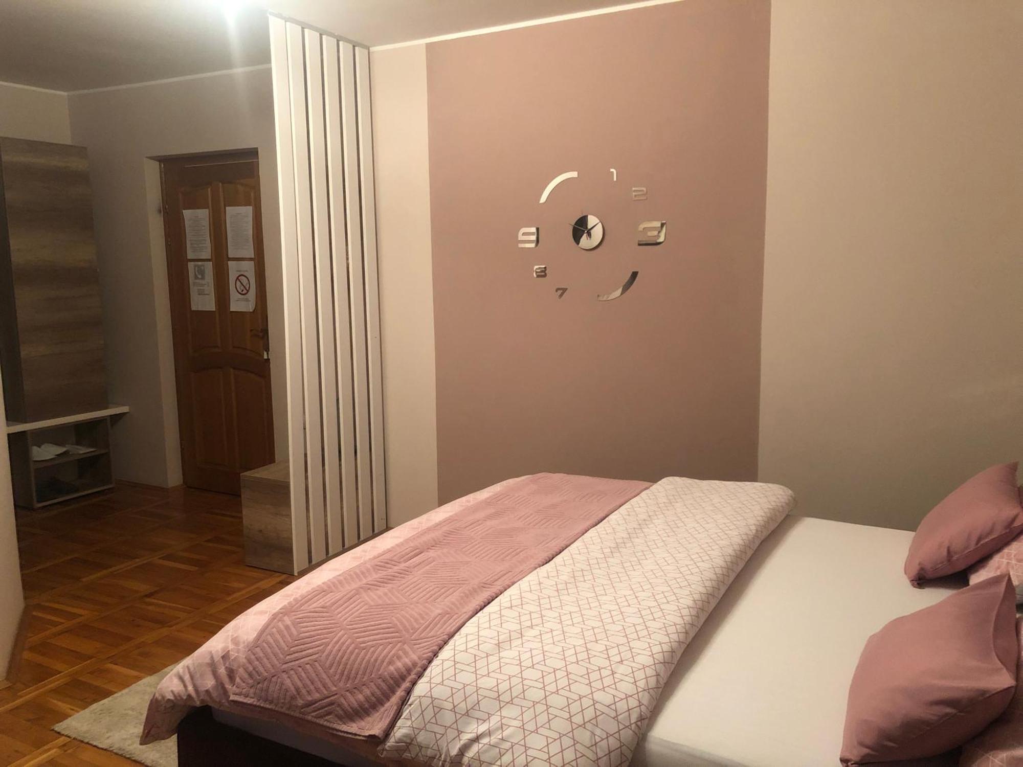 Apartments Dunja โนวีซาด ภายนอก รูปภาพ